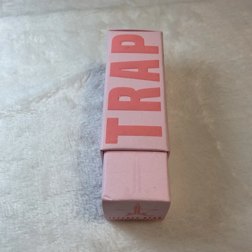 JEFFREE STAR Velvet Trap Lipstick CHERRY SODA Matte Luxury Cosmetics NIB